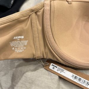 Skims Fits Everybody Strapless Bra - 36C - NWT!
